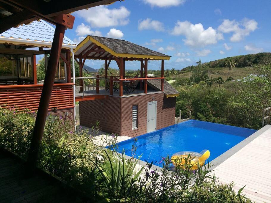 Des Oiseaux Villa *